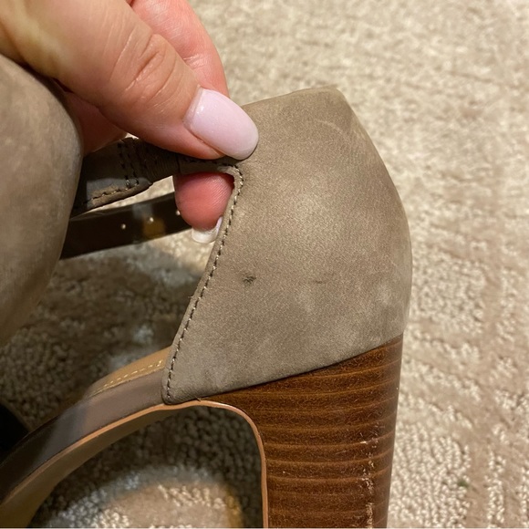 {Clarks} Artisan Peep Toe Block Heel Platform Sandals ~ Size 7 - Picture 10 of 16